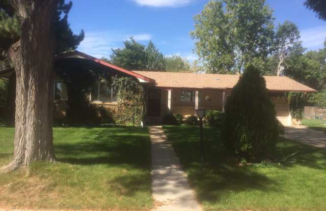 539 Racine St. - 539 Racine Street, Aurora, CO 80011
