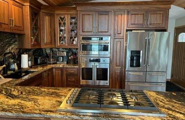 14 Edgemont Landing Gallery 2