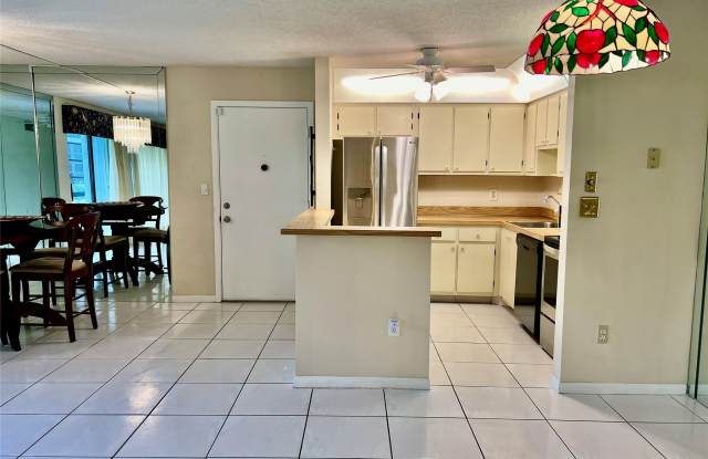 9718 S BELFORT Circle Gallery 3