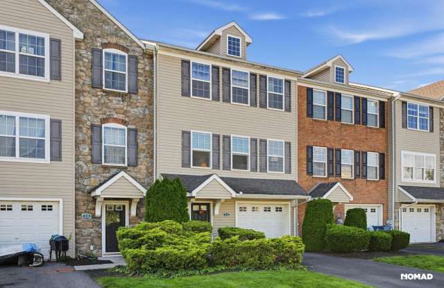 Charming 3BR House in Carlisle Gallery 3