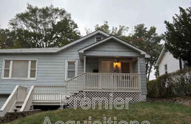 2615 Krum St photos photos