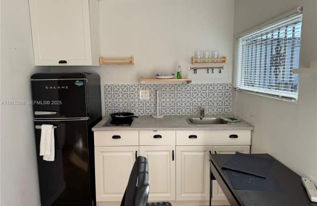 621 NW 19th Ave photos photos