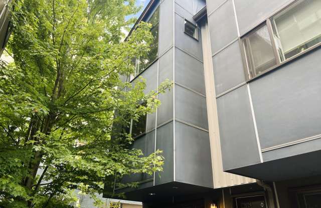 Charming North Beacon Hill 3 bed/2.5 bath with Parking! Available Now - 1724 13th Avenue South, Seattle, WA 98144 Charming North Beacon Hill 3 bed/2.5 bath with Parking! Available Now - 1724 13th Avenue South, Seattle, WA 98144