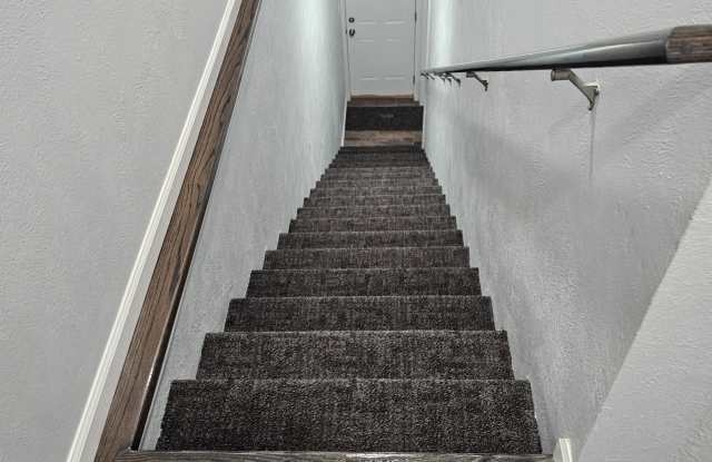 26154 Rogers RoadApt. C Gallery 3