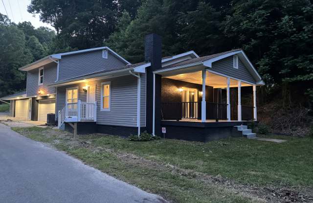 536 Whitley Ln Gallery 2