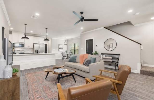 508 Aurora Court Gallery 4