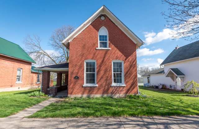Cozy 3-Bedroom Home in the Heart of London, OH – Move-In Ready! photos photos