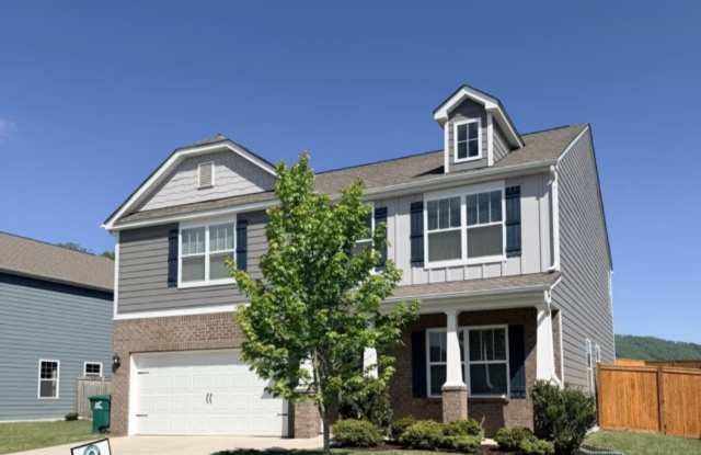 Special! $500 off the first two months' rent with a lease signed in July. photos photos