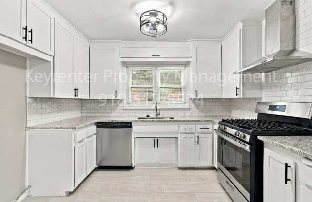 New Renovation! 3 Bed 2 Bath Midtown Tulsa Gallery 3
