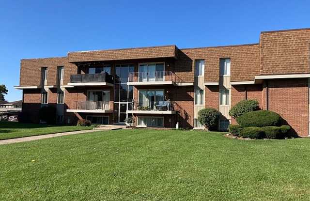 1613 Mars Hill Dr - 1613 Mars Hill Drive, West Carrollton, OH 45449