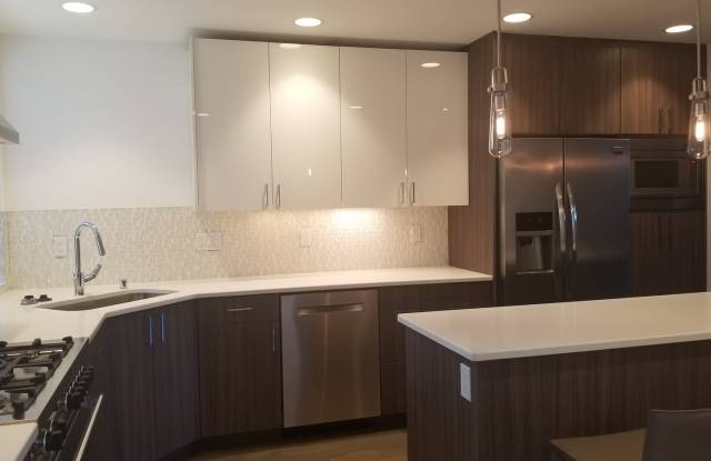 Spacious and modern townhome in Downtown Bellevue Gallery 4