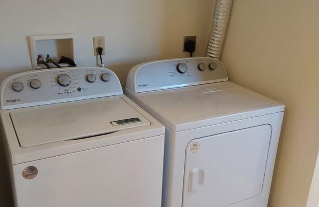 3BR Glenn View II Gallery 3