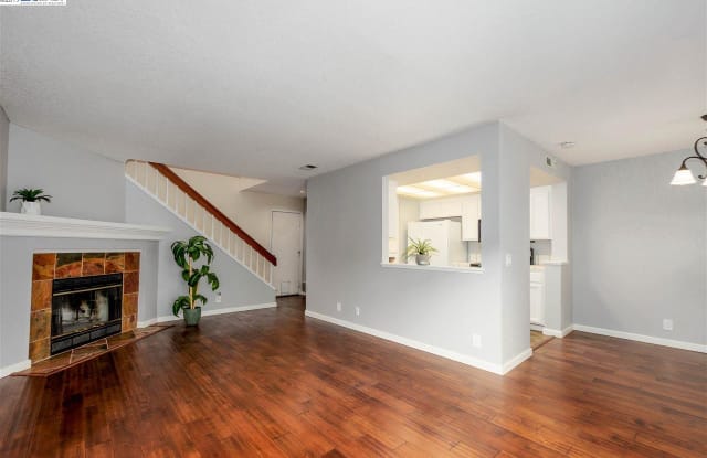 6531 Nottingham Pl - 6531 Nottingham Place, Dublin, CA 94568