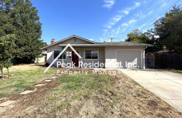 Updated 3bd/1ba Folsm Home with Large Yard! Gallery 1