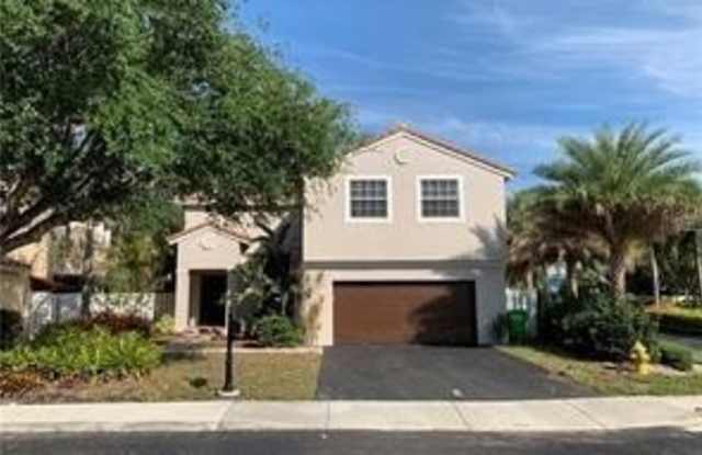 12624 NW 11TH Court Gallery 1