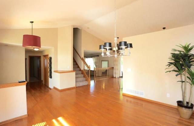 8284 Ashford Road Gallery 3