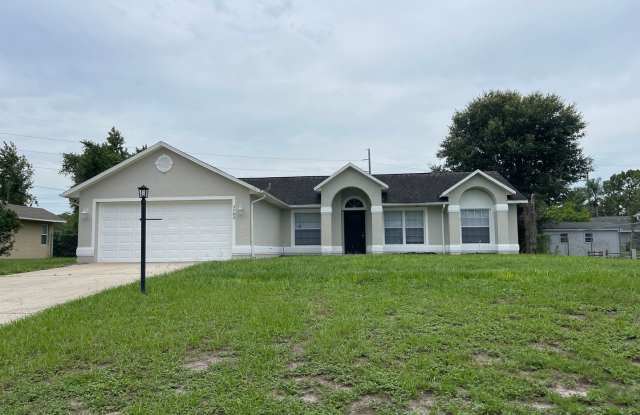 Single-Family Deltona Home with Pool Available NOW! photos photos