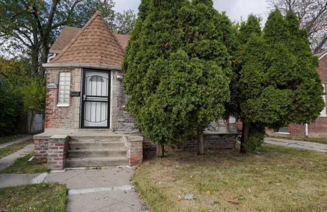 This beautifully updated 3-bedroom, 1-bath single-family home is ready for move-in! photos photos
