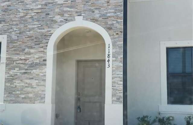 11843 SW 246 TERR - 11843 Southwest 246 Terrace, Princeton, FL 33032