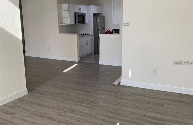 17202 SANDALWOOD Drive Gallery 3