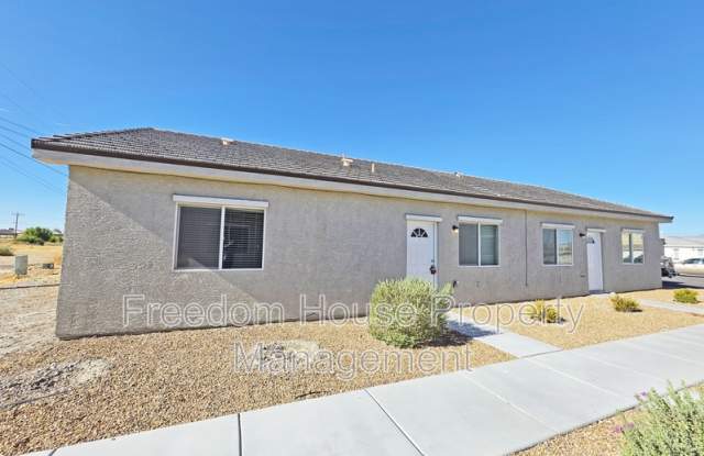 1121 Sixshooter Avenue - 4 photos photos 1121 Sixshooter Avenue - 4 photos photos