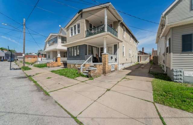 3402 Roehl Ave photos photos