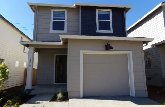 Lovely 3 bd 2ba home 2 Level Home - Coming Soon! Gallery 1