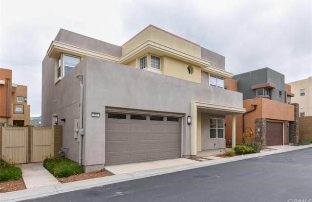 152 Newall Gallery 2