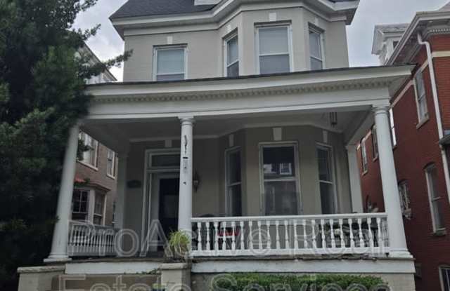 910 Colonial Ave Gallery 1