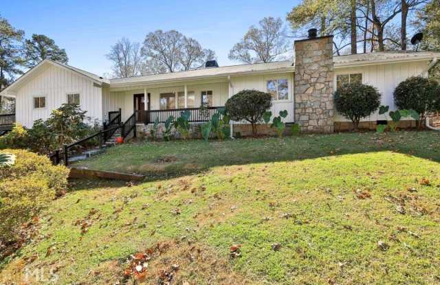 201 Pinemount Dr Gallery 3