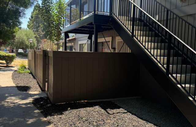 205 Ladera Plaza photos photos