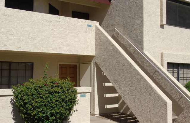 Fantastic 2bdrm condo Union Hills and 19th ave photos photos