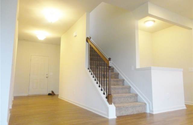 14668 Hinton Drive Gallery 2