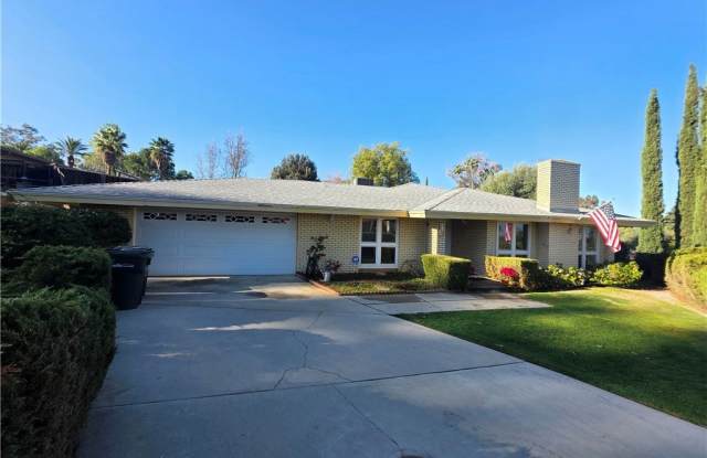 1568 Ridge Street photos photos