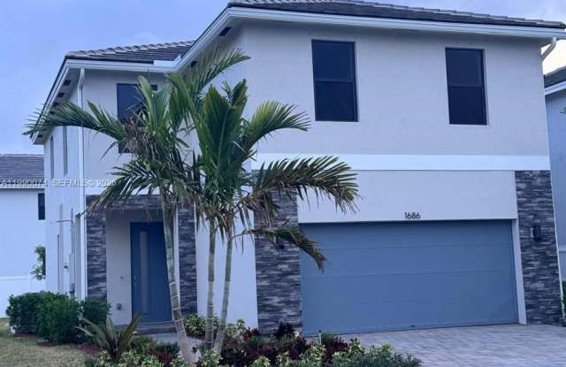 1686 SE 6th St photos photos