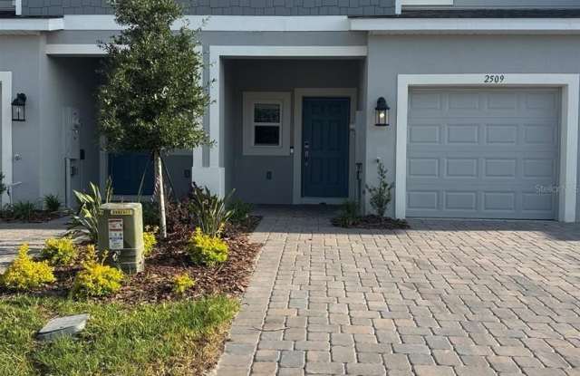 2509 PENGUIN BOULEVARD photos photos