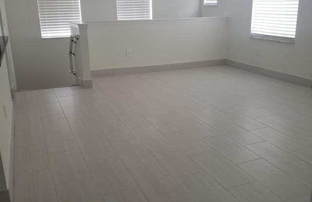 1101 BELMONT Place Gallery 2