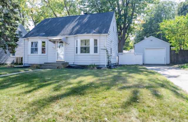 912 Botham Avenue photos photos