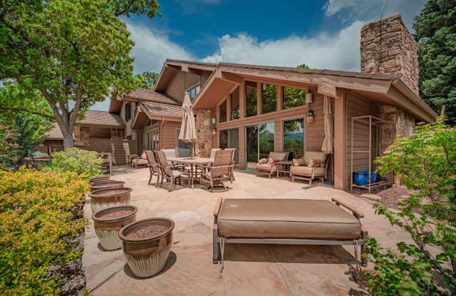 Furnished Luxury Townhome in Gated Kissing Camels Community photos photos
