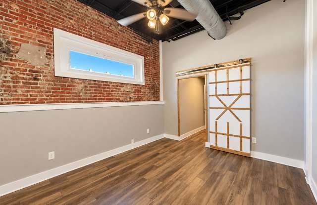 425 Broad St Gallery 3