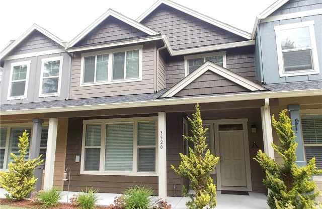 3 bedroom town home in perfect location - 3520 Hepburn Street Northeast, Lacey, WA 98516