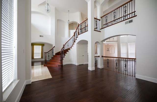 963 Terracotta Drive Gallery 4