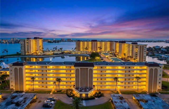 4650 COVE CIRCLE photos photos