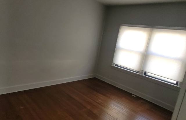 629 Carlyle Place Gallery 3