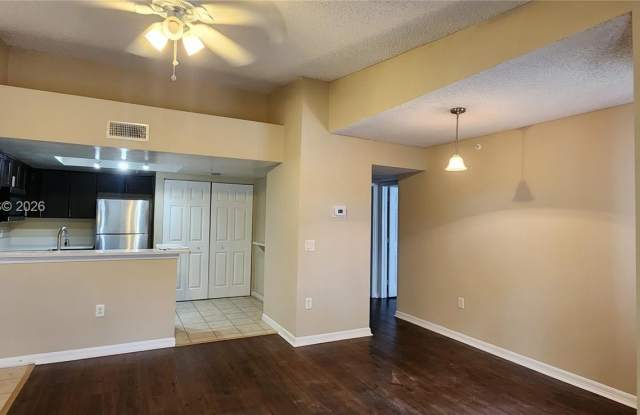 4151 N Haverhill Rd photos photos