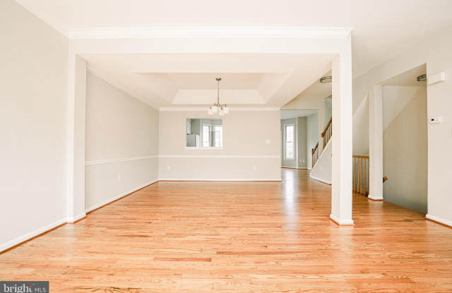 6584 IRVIN COURT Gallery 2