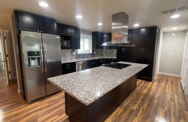 39842 Burnside Loop, Astoria, OR 97103 photos photos