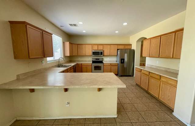 2837 N 104th Ave photos photos