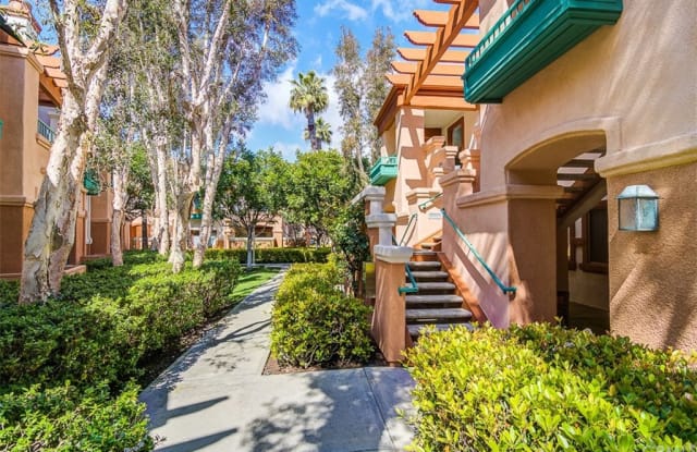186 Villa Point Drive - 186 Villa Point Drive, Newport Beach, CA 92660
