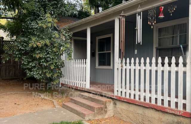 418 S Spring St - 418 Unit 2 photos photos